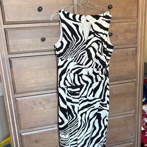Jones New York Black and White Zebra Print Dress